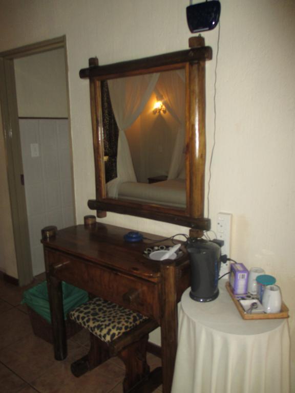Royal Kruger Lodge Marloth Park Extérieur photo